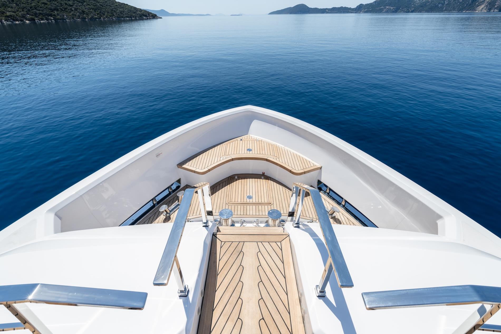 2024 CUSTOM LINE NAVETTA 30 